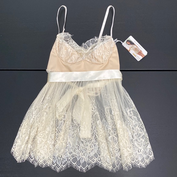 Cream / Off-White Color Lace Teddy with Ribbon Bow - S - Picture 1 of 14
